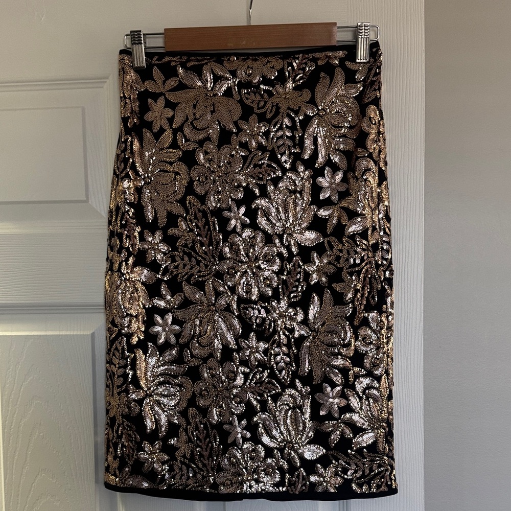Black Sequin Floral Pencil Skirt